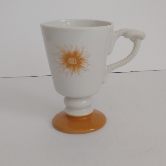 By H.Friedman & Sons for Americana of New York cup - Picture 1 of 5